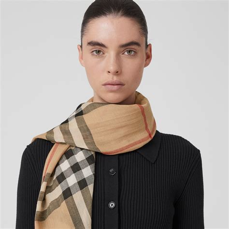 burberry designer scarf.